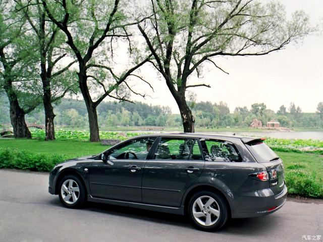 马6 Wagon，经典再现，时尚与实用的完美结合