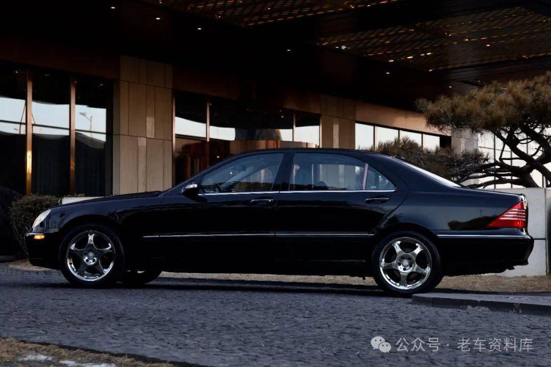 奔驰S级轿车，老款奔驰S500的魅力与传奇