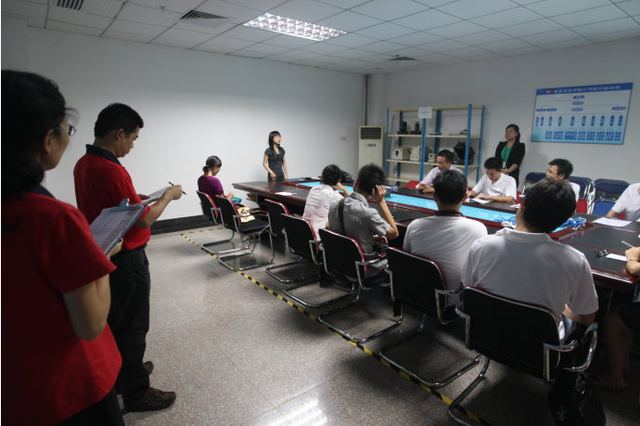 寒亭最新招聘女工白班，机会与准备同行