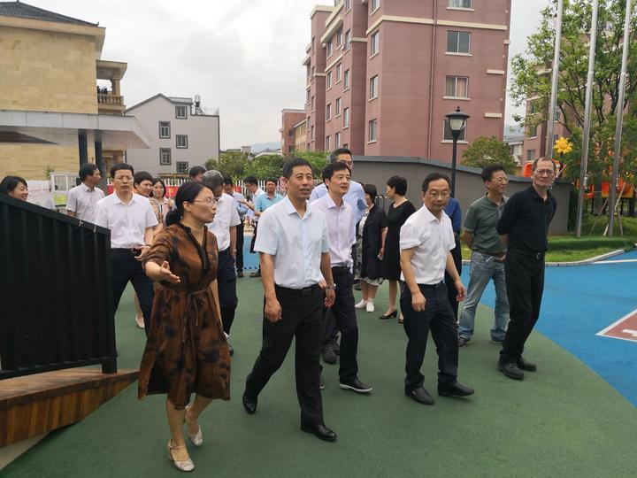 浙江退休养老金上调最新消息，普惠性调整带来的社会效应与未来展望